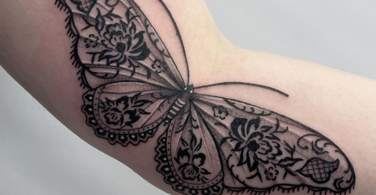 lace tattoo