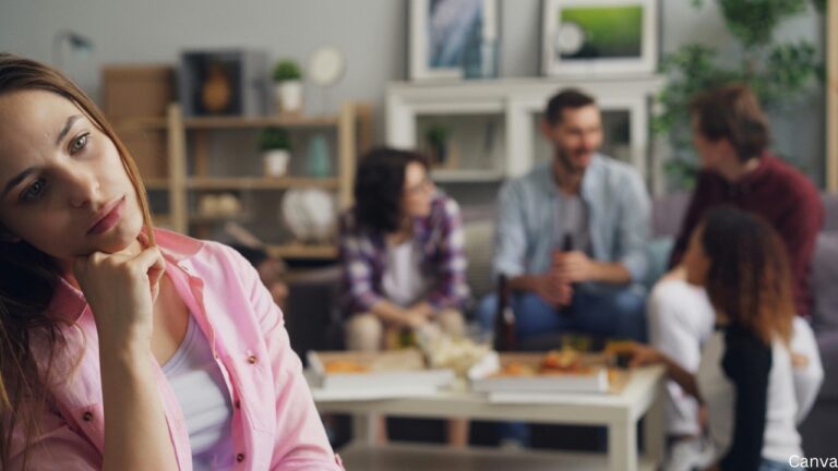 22 Things You Need To Know About Family Estrangement Before Cutting Ties With Your Family