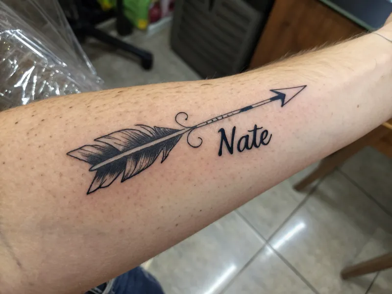 Tatuaje del nombre de la flecha