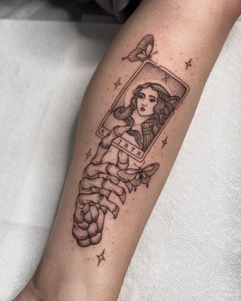 Tatuaje de la carta del Tarot Renacimiento