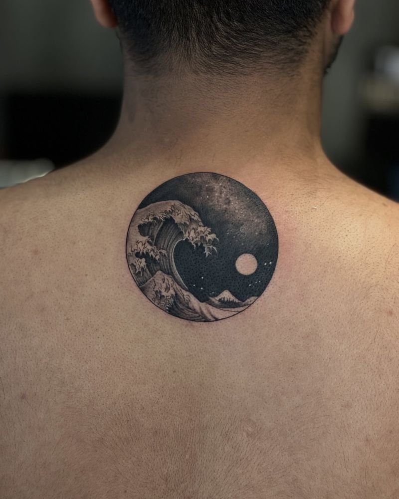 Tatuagem de onda Yin Yang