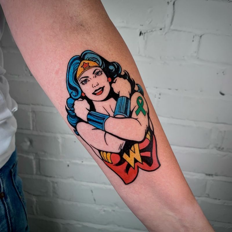 Tatuagem de cultura pop da Mulher Maravilha