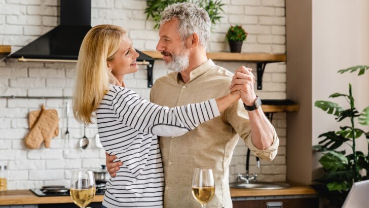30 Important Dos And Don’ts Of Dating Older Men