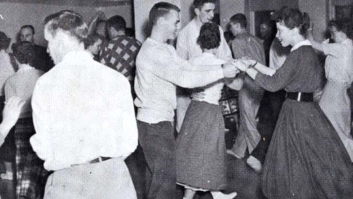 32 Outrageous Things That Passed as Normal in the 40s and 50s