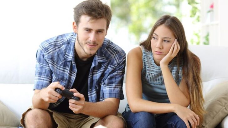 34 Red Flags That Suggest A Man’s Relationships Are Doomed To Fail