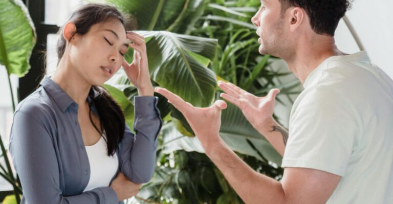 20 ‘Wait, That Wasn’t Normal?’ Moments From Growing Up With Emotionally Immature Parents
