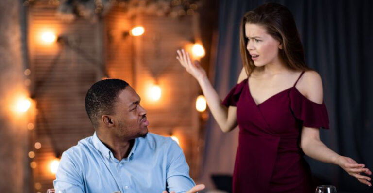 25 Date Night Mistakes That Can Ruin The Romance Before It Even Starts