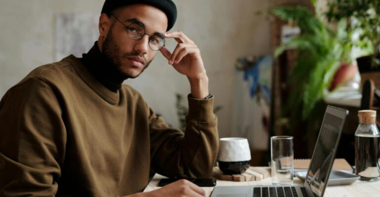 27 Types Of Men You Shouldn’t Date No Matter How Charming And Nice They Seem