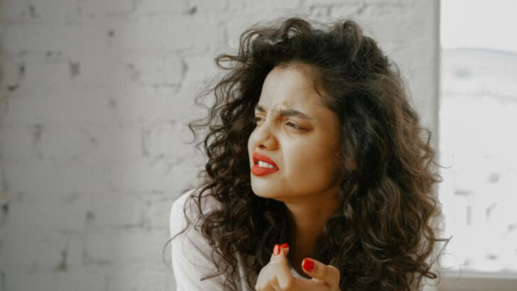 28 Hidden Costs of People-Pleasing and Why ‘Being Nice’ Can Ruin Your Life