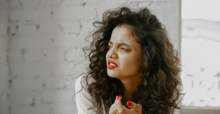 28 Hidden Costs of People-Pleasing and Why ‘Being Nice’ Can Ruin Your Life