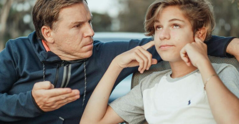30 frases que un psicólogo infantil ruega a padres y abuelos que dejen de decir