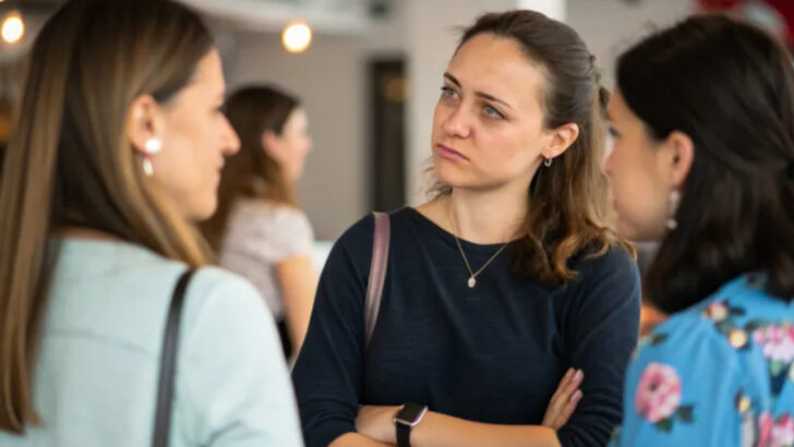 33 Signs It’s Really Time To Move On From A Long-Term Friendship