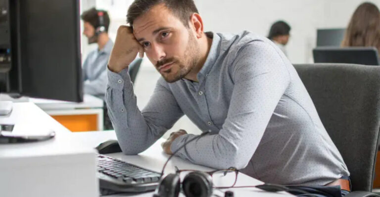 33 Self-Defeating Behaviors Highly Intelligent People Always Avoid