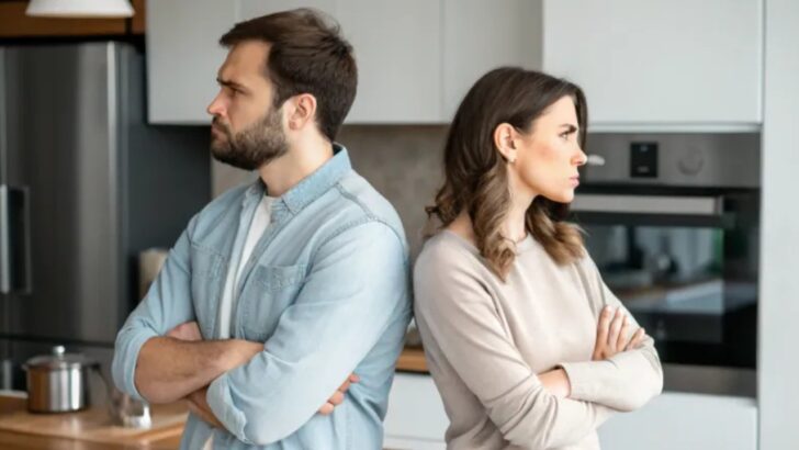35 Reasons Marriages Fall Apart Within the First Few Years and When the Risk Is Highest