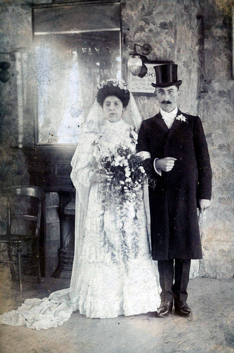 Majestic Manor: 1900s Wedding