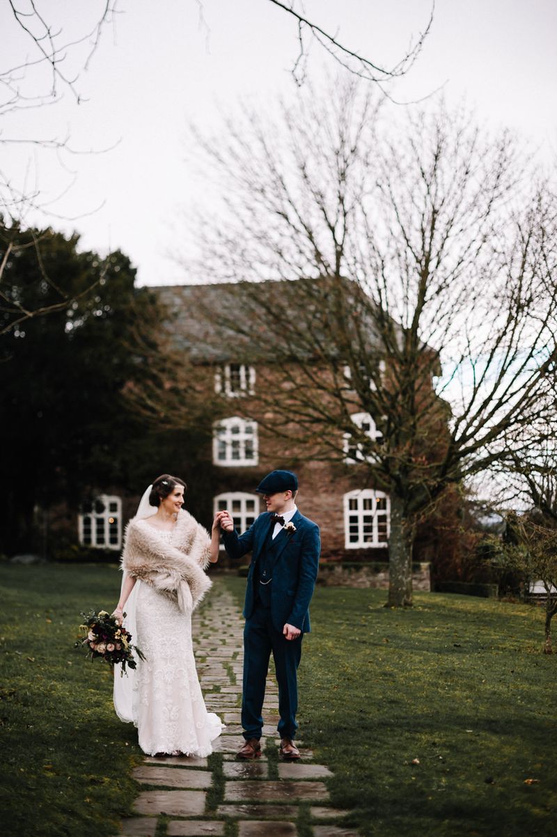 Quaint Country Affair: 1920s Wedding