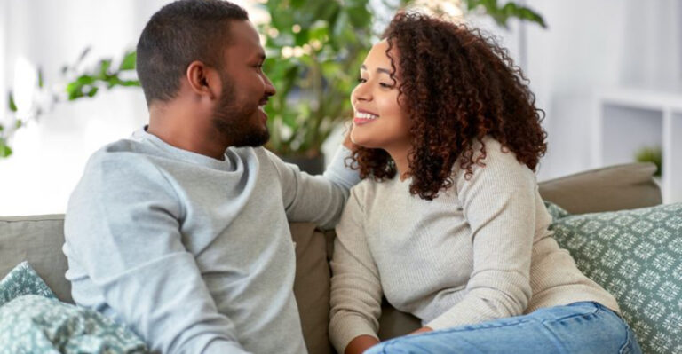 14 Behaviors Of A Husband Who Truly Loves His Wife