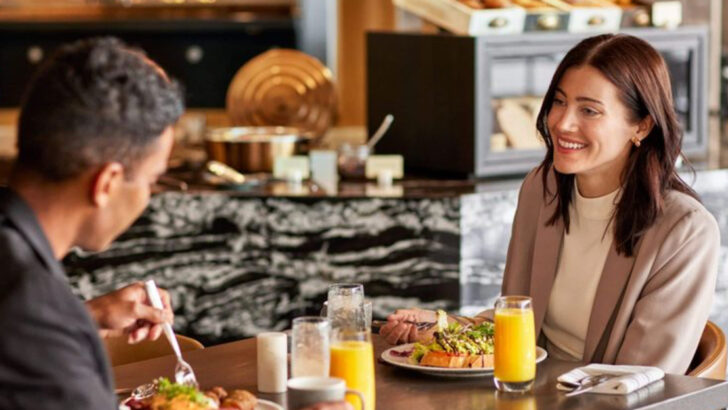 15 Breakfast Buffet Mistakes to Avoid on a Romantic First Trip Together