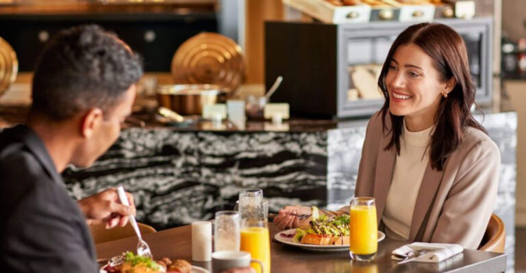 15 Breakfast Buffet Mistakes to Avoid on a Romantic First Trip Together