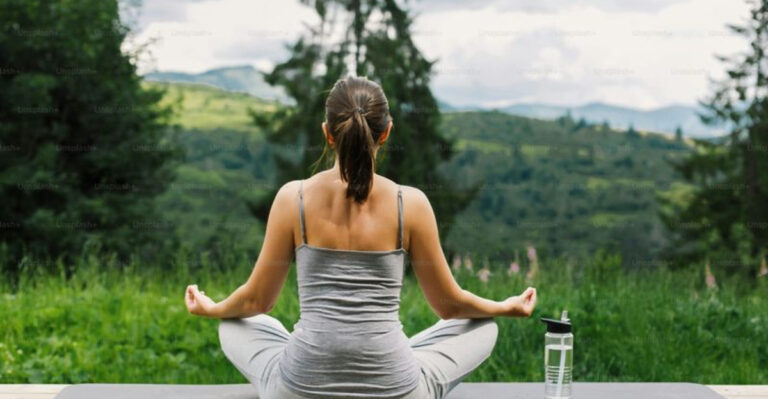15 Signs She’s Healed Herself Without Anyone Noticing