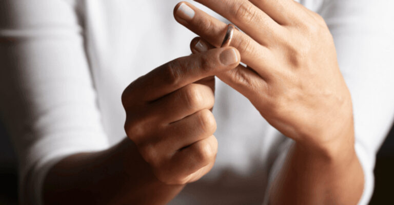 15 Things Older Women Don’t Miss About Marriage