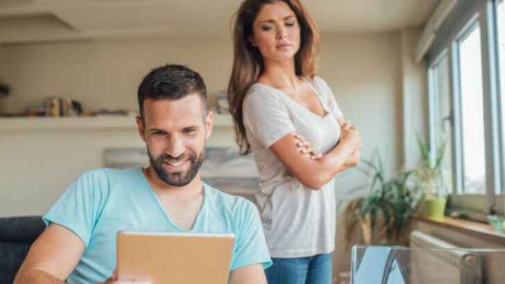 16 Reasons Why a Guy Keeps Blocking and Unblocking You on Social Media