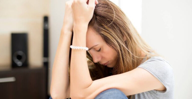 16 Signs You Were Unfairly Criticized as a Child, and It’s Still Affecting You