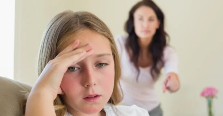 16 Subtle Signs You’re Putting Too Much Pressure on Your Kid
