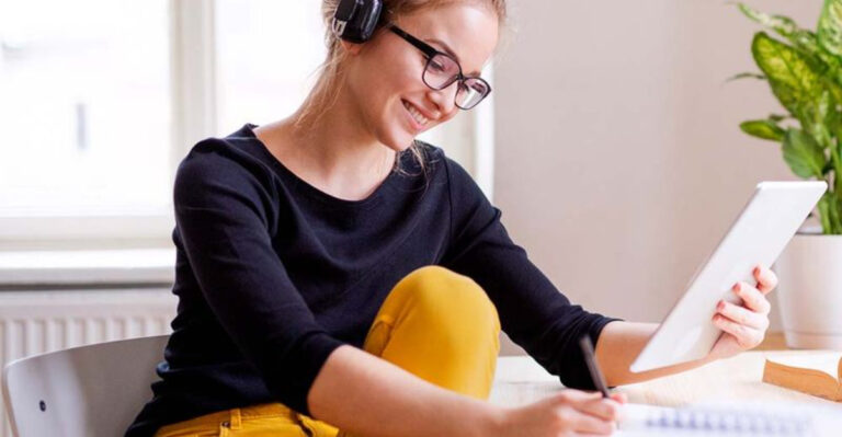 16 Tiny Habits That Actually Improved My Life When I Was Really Depressed