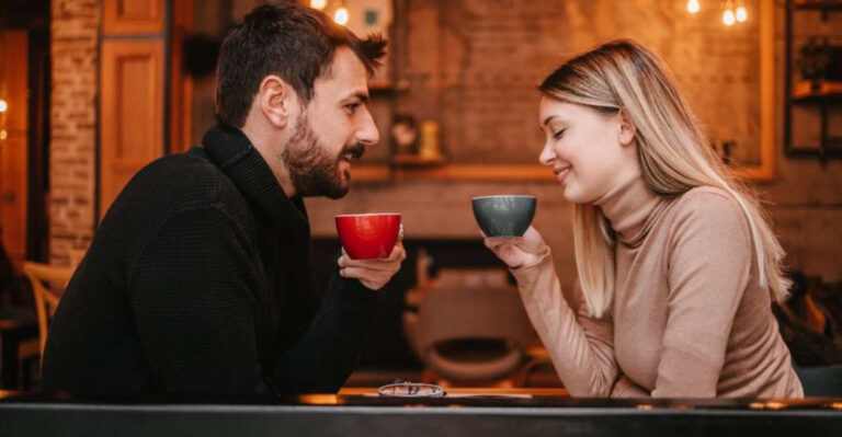 16 Ways To Spark A Man’s Interest On The First Date
