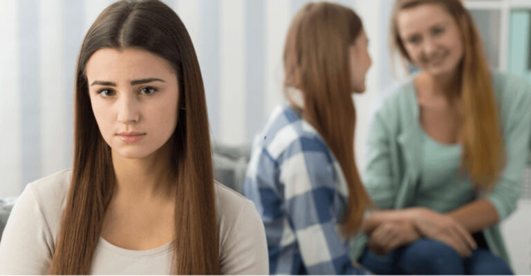 17 Red Flags You’re In A One-Sided Friendship