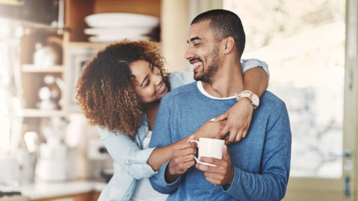 17 Key Signs of a Healthy Relationship And 5 Subtle Red Flags That Could Ruin It
