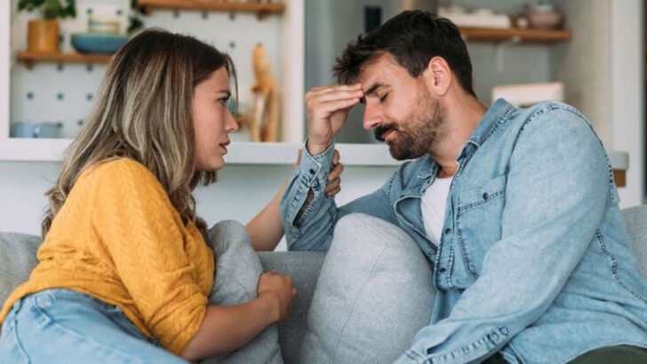 18 Phrases Men Use When They’re In A Relationship But Already Emotionally Gone