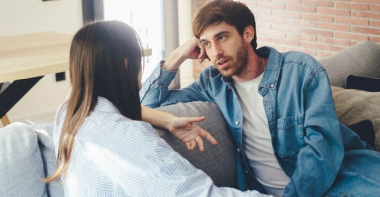 18 Quiet Ways Emotionally Safe People Make You Feel At Home Without Saying A Word
