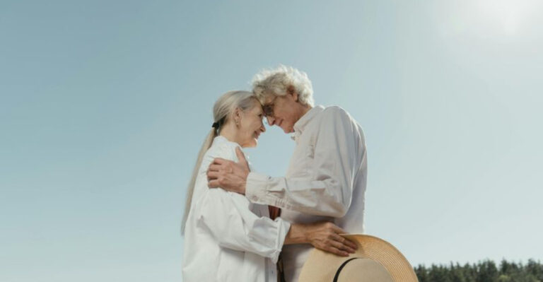 18 Reasons Some Older Women Choose to Stay After Betrayal (And Why Others Don’t)