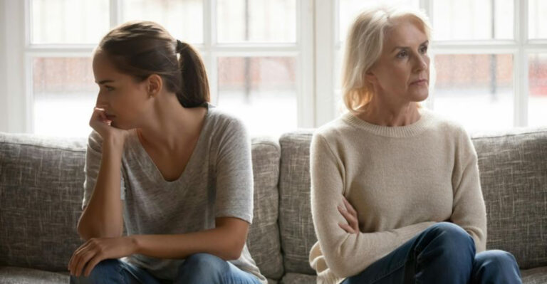 20 Quiet Struggles Parents Face Because Of Their Adult Children