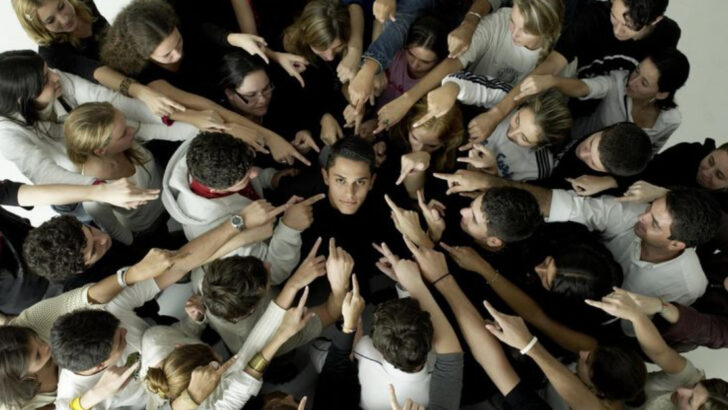 18 Subtle Signs Of A Not-So-Great Person