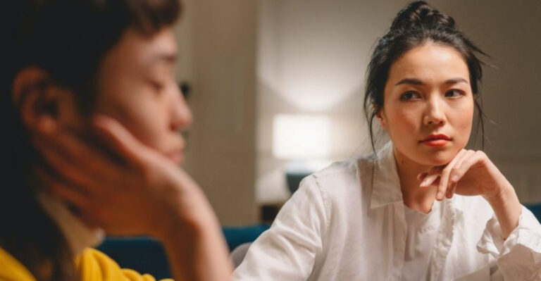 19 Emotional Boundaries Every Woman Over 40 Should Set