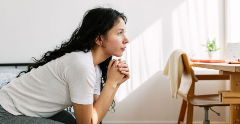 20 Outdated Social Norms We Should Stop Following