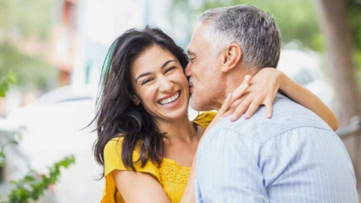 20 Honest Reasons Why Love Isn’t Always Enough When There’s A Big Age Gap