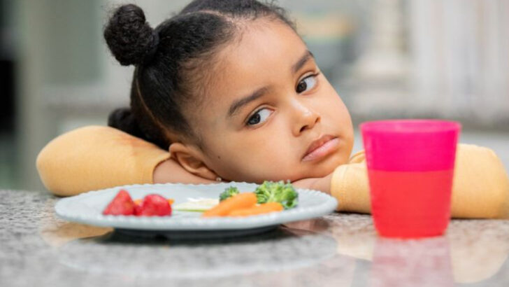 20 Social Norms We Accepted As Kids That Seem Really Outrageous Now