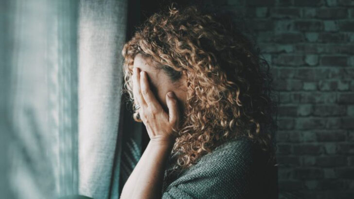 20 Things Grieving Widows And Widowers Often Regret Doing Too Soon
