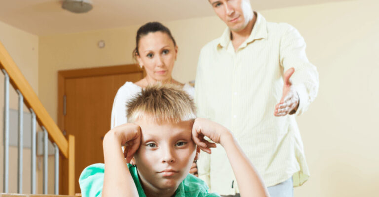 29 Common Parenting Behaviors You Didn’t Know Destroy Children And Their Self-Esteem