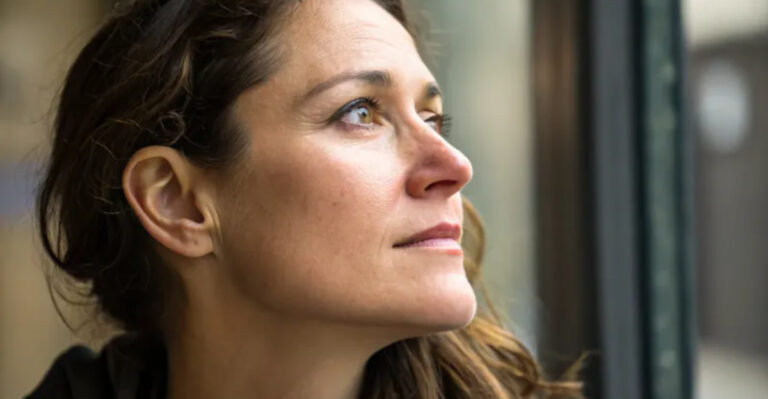 32 Quiet Signs Of A Woman Who Has Been Through A Lot In Life