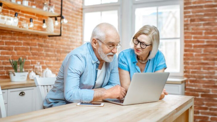 37 Risky Boomer Money Moves That Might Leave Their Kids Empty-Handed