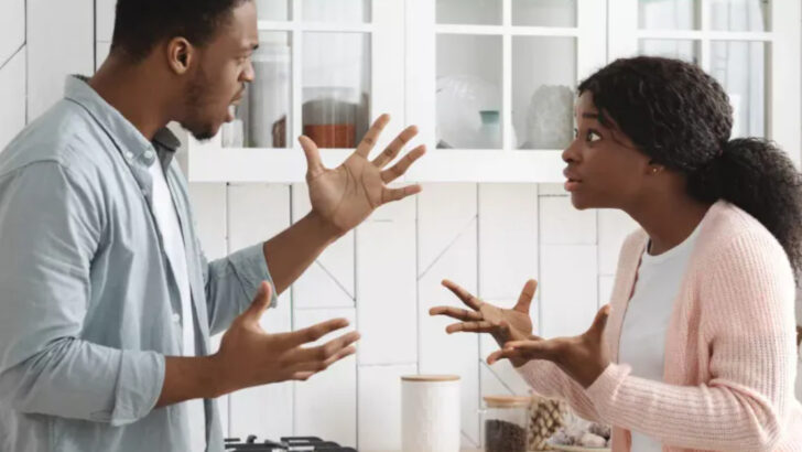 39 Big Relationship Dealbreakers Even Therapy Can’t Fix (And the Ones That Mean It’s Time to Walk Away)