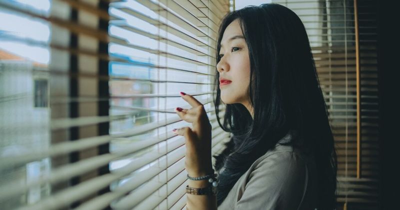 6. She pays attention to patterns, not just words.