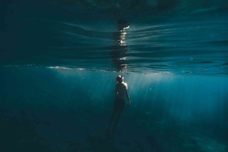 9. They avoid real connection and stay surface-level.