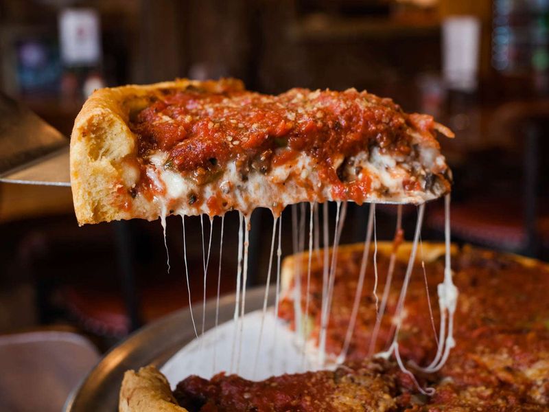 Deep-Dish Pizza That Makes No Apologies
