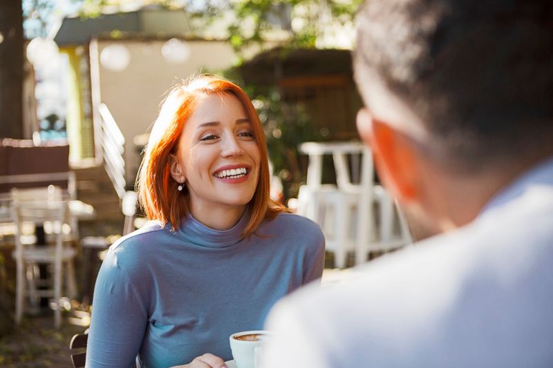 Let compliments land